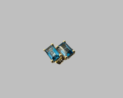 BLUE DREAM STUDS TOPAZ AND YELLOW GOLD