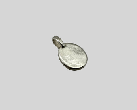 ORGANIC OVAL CHARM STERLING SILVER